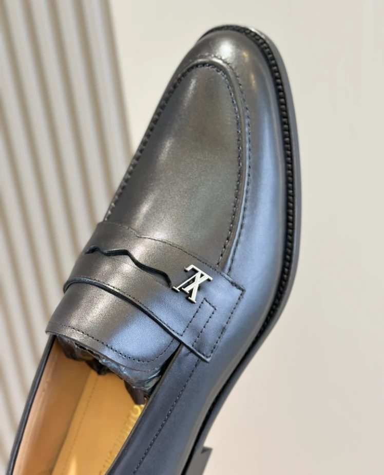 Louis Vuitton Loafer Reps - LD037 - view 03