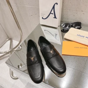 Louis Vuitton Loafer Reps - LD033 - view 01