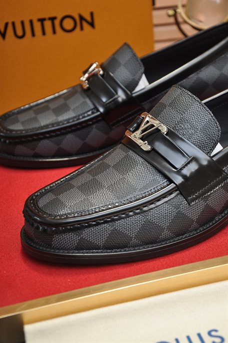Louis Vuitton Loafer Reps - LD021 - view 03