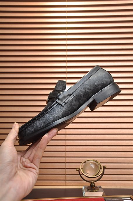 Louis Vuitton Loafer Reps - LD021 - view 05
