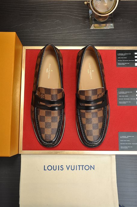 Louis Vuitton Loafer Reps- LD020 - view 01
