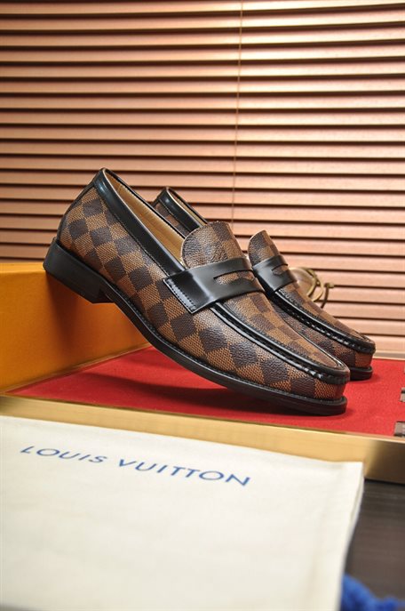 Louis Vuitton Loafer Reps- LD020 - view 02