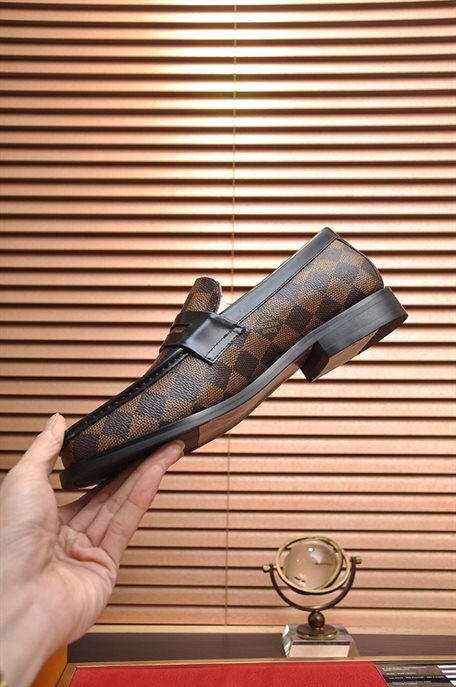 Louis Vuitton Loafer Reps- LD020 - view 05