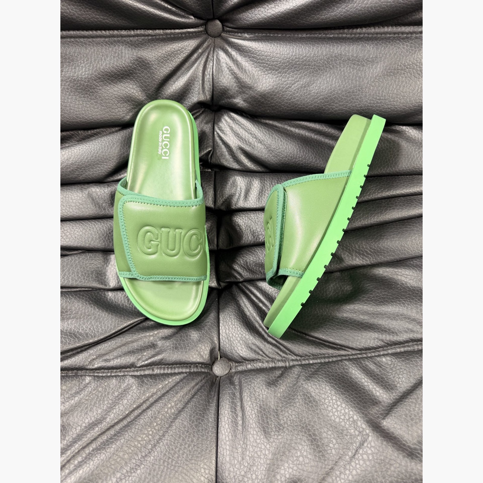 Gucci Women's Logo Slide Sandals – Green alternate product view 1