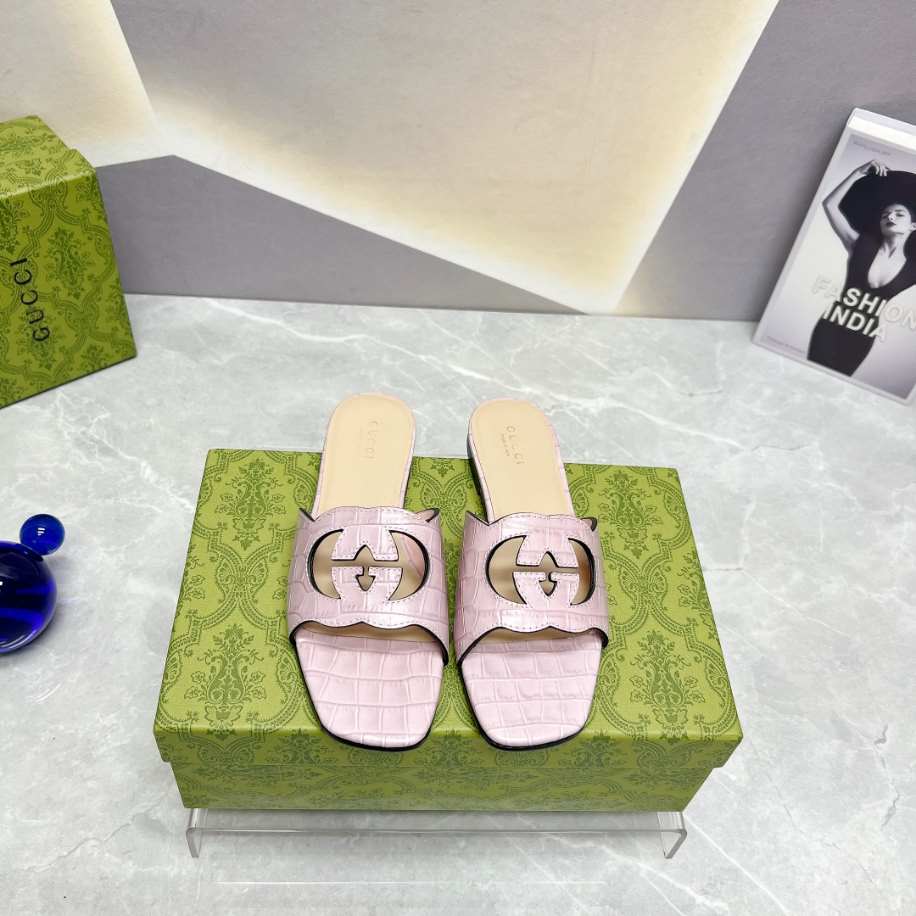 Women’s Interlocking G Cut-Out Slide Pink Sandal Reps - SC037 - view 04