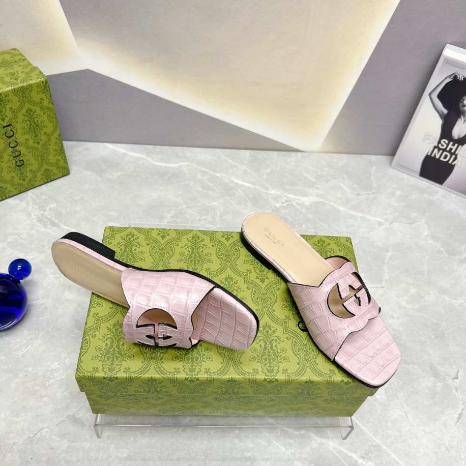 Women’s Interlocking G Cut-Out Slide Pink Sandal Reps - SC037 - view 05