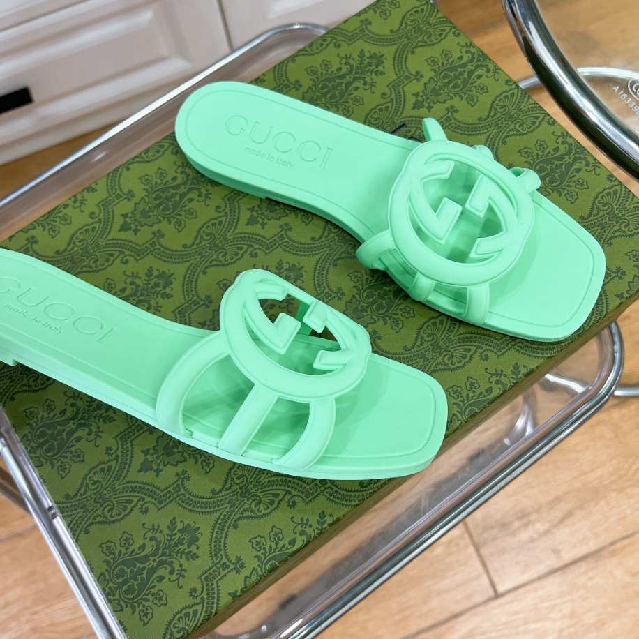 Women’s Interlocking G Slide Pale Green Rubber Sandal Reps - SC038 - view 02