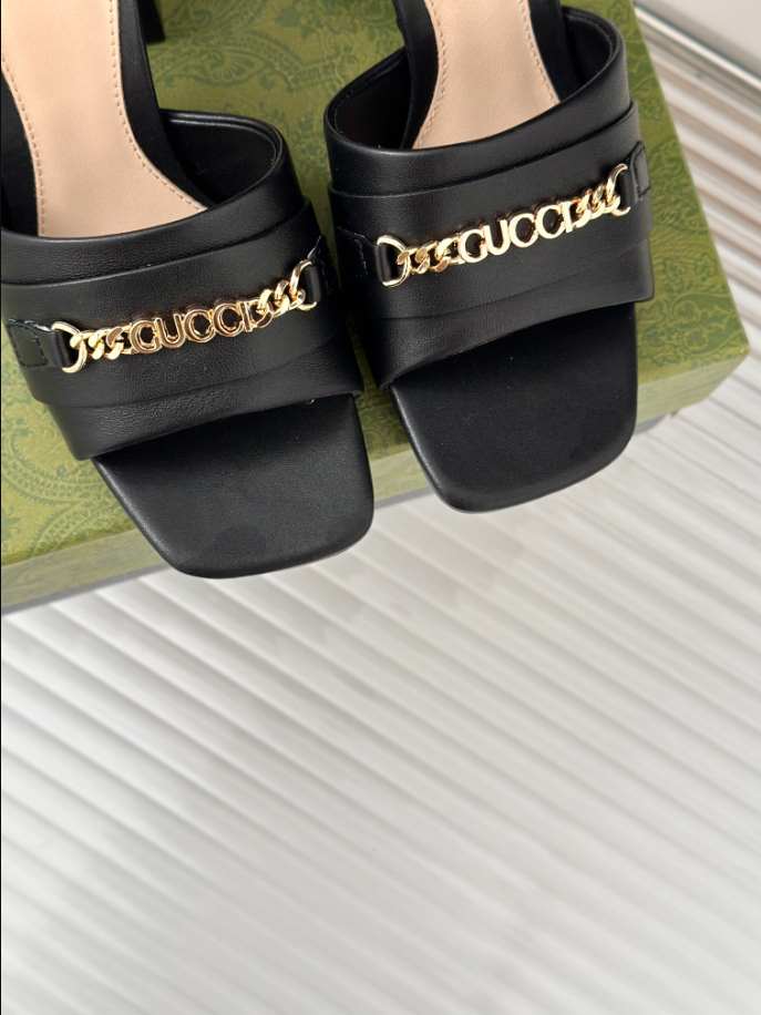 Gucci Leather Signoria Heeled Black Sandals 75 Reps - SC023 - view 03