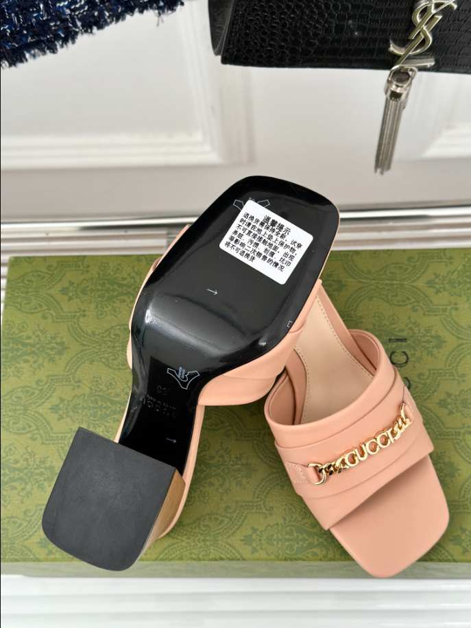 Gucci Leather Signoria Heeled Rose Sandals 75 Reps - SC024 - view 04