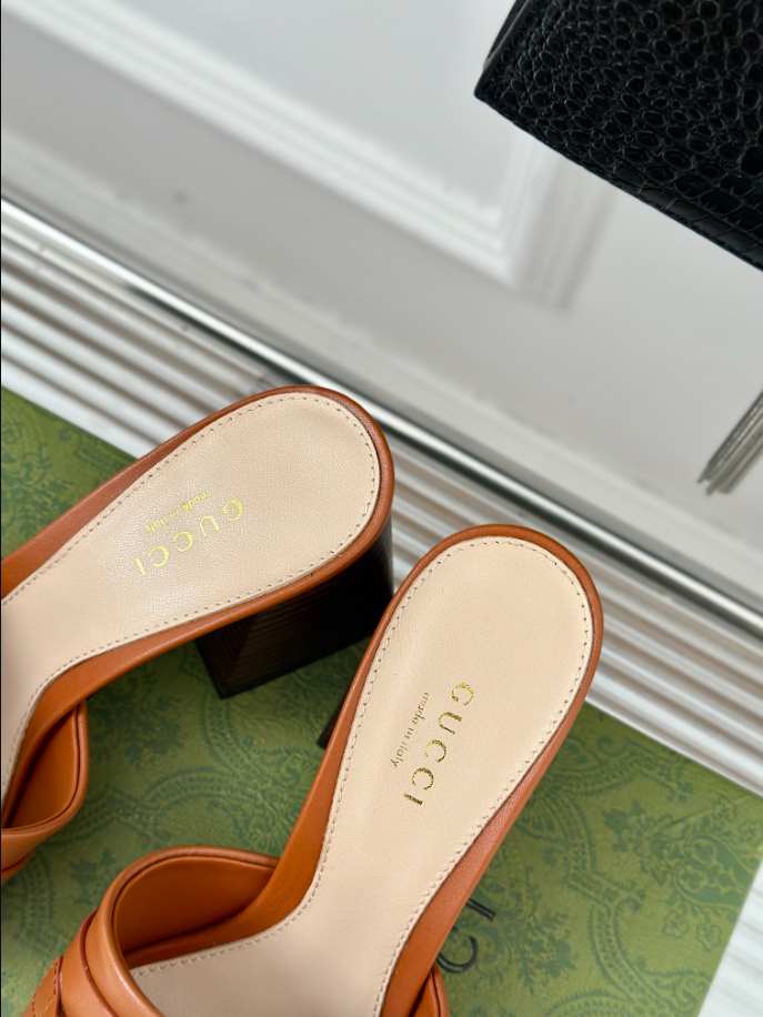Gucci Leather Signoria Heeled Brown Sandals 75 Reps - SC005 - view 05
