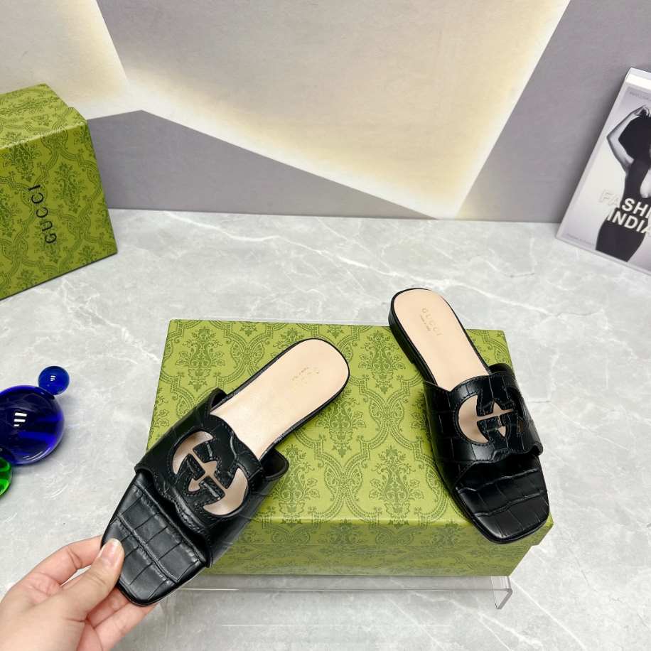Women’s Interlocking G Cut-Out Slide Black Sandal Reps - SC016 - view 03