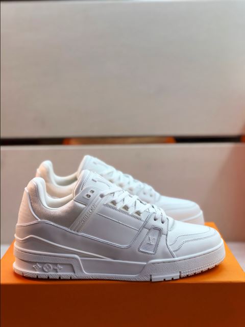 Louis Vuitton Trainer Sneaker Replica - LS011 - view 02