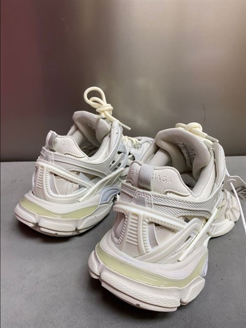 Balenciaga Track 2.0 Trainers Replica - BK016 - view 06