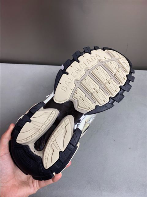 Balenciaga Track 2.0 Trainers Replica - BK018 - view 05