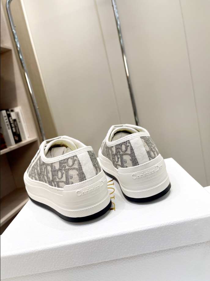 Walk’n’Dior Platform Stone Gray Dior Oblique Embroidered Reps - DR069 - view 04