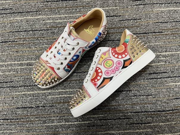 Christian Louboutin High-end Low-top Lace-up Sneakers Replica - CLS58 - view 01