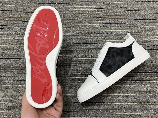 Christian Louboutin High-end Low-top Lace-up Sneakers Replica - CLS63 - view 04