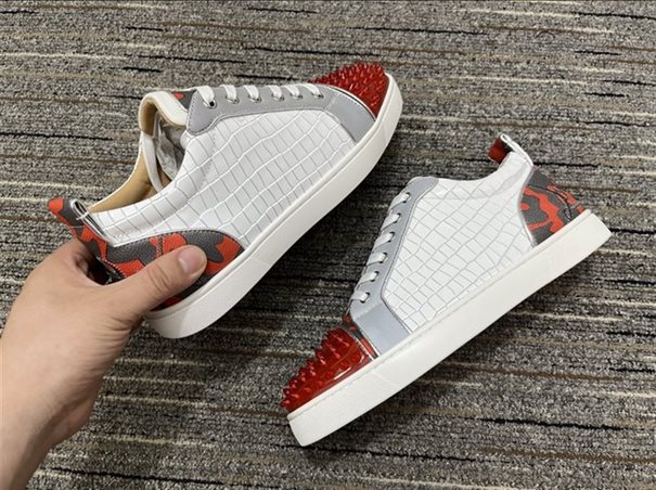 Christian Louboutin High-end Low-top Lace-up Sneakers Replica - CLS68 - view 03