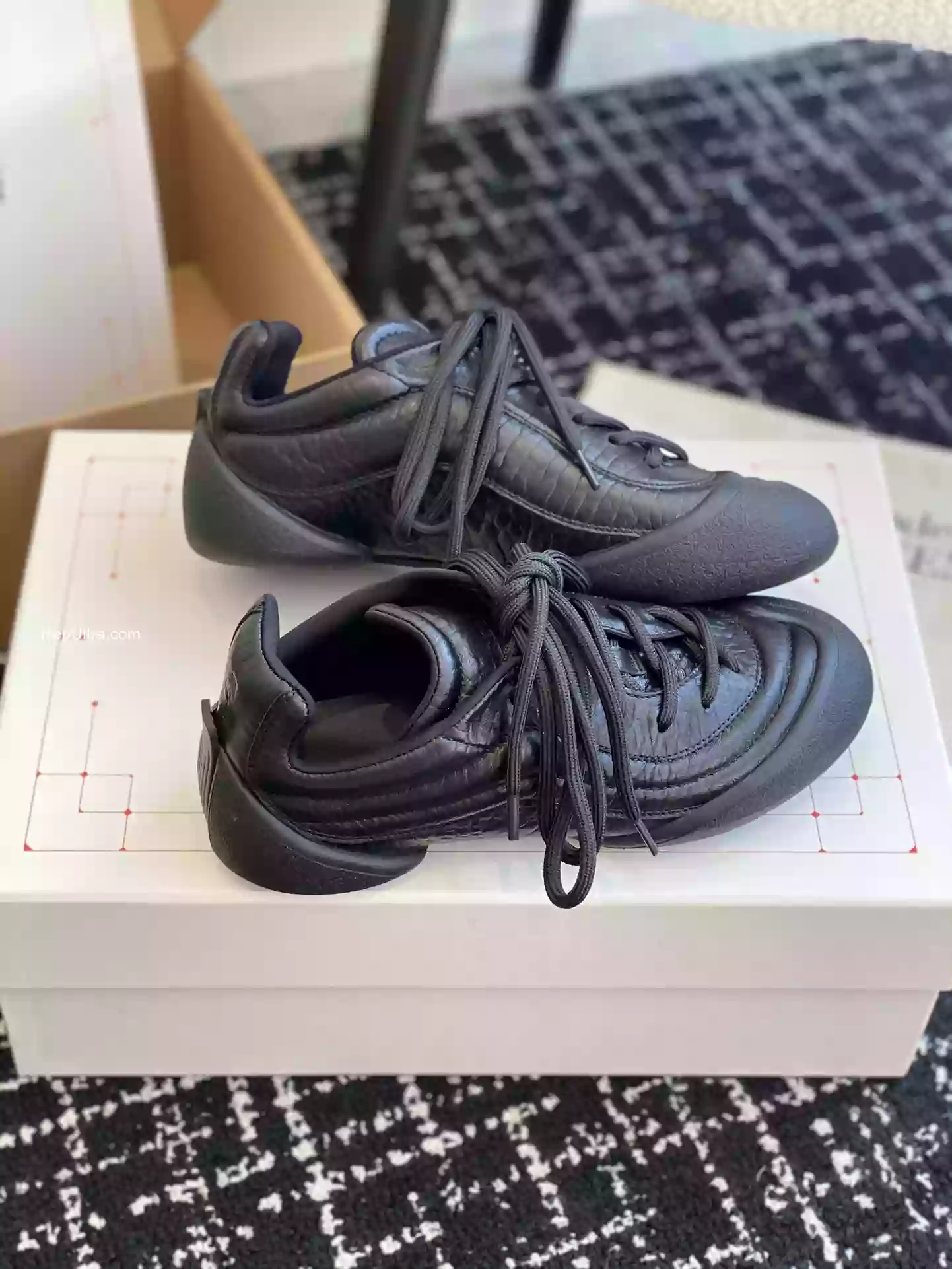 Alexander McQueen Flexion Sneaker in Black - MC001 - view 02