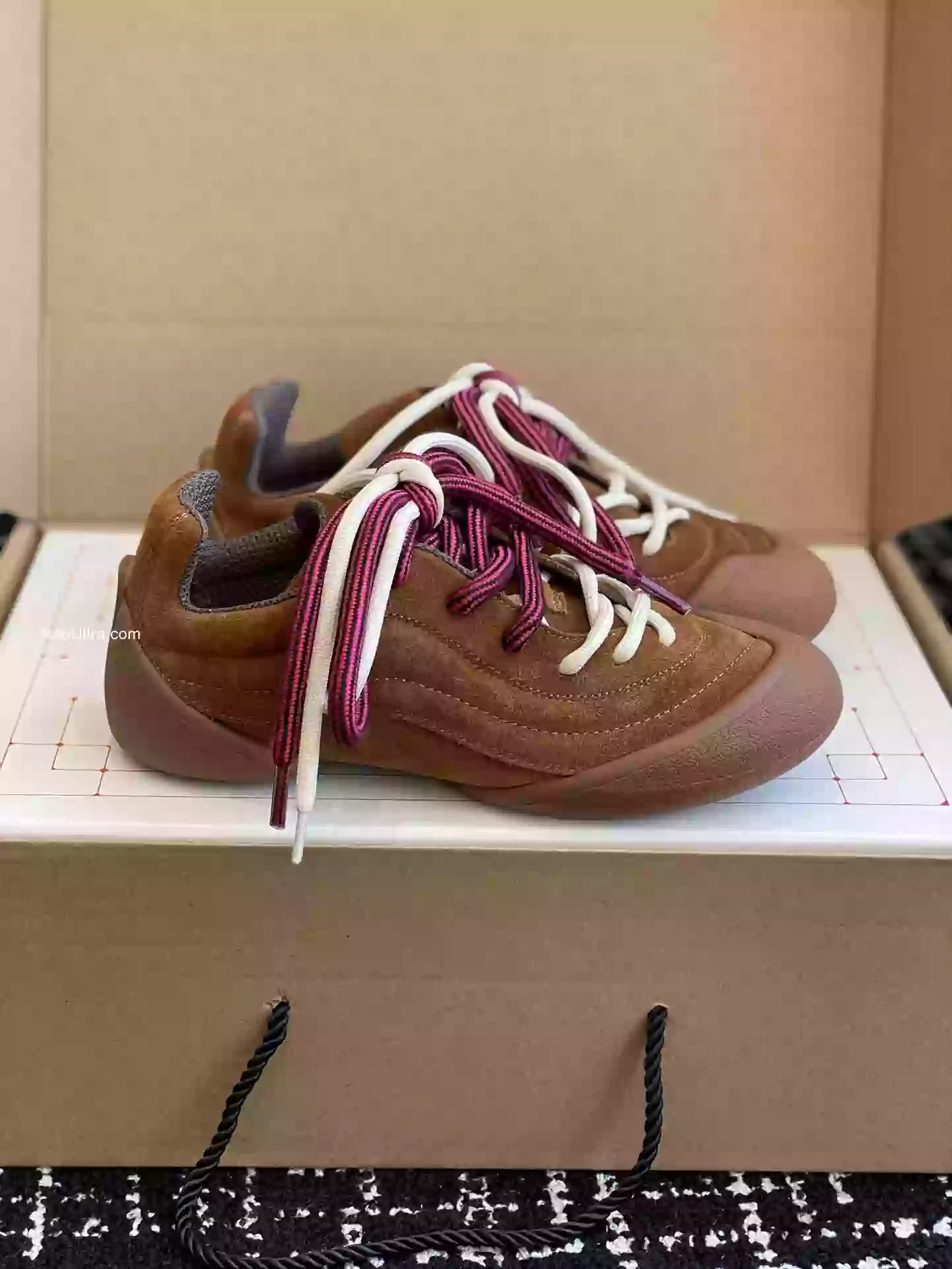 Alexander McQueen Flexion Sneaker in Brown - MC002 - view 02