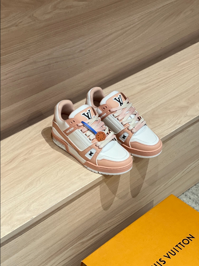 Louis Vuitton Trainer Orange Sneaker Reps - LS108 - view 02
